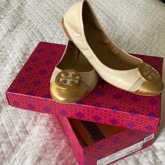 Shoes - Tory Burch Minnie Cap Toe Ballet